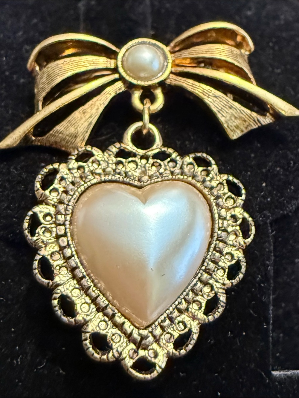 Gold-Tone Bow & Pearl Heart Pendant Brooch -